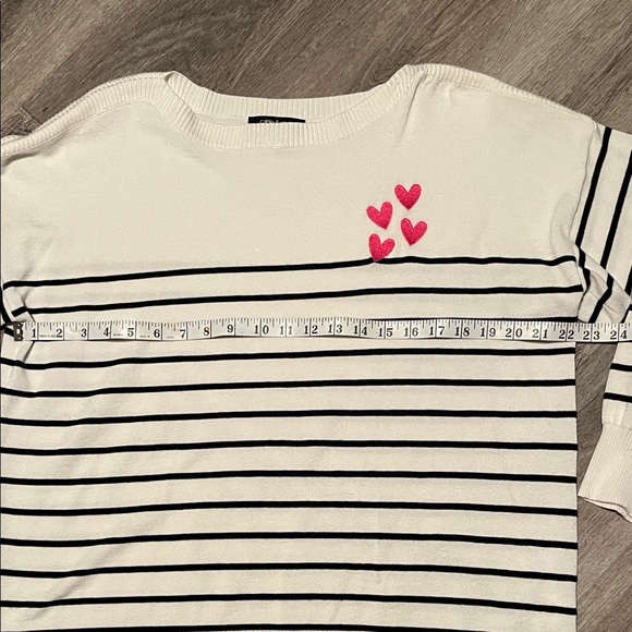 Cable & Gauge White and Black Striped Sweater with Pink Heart Details - Picture 4 of 7